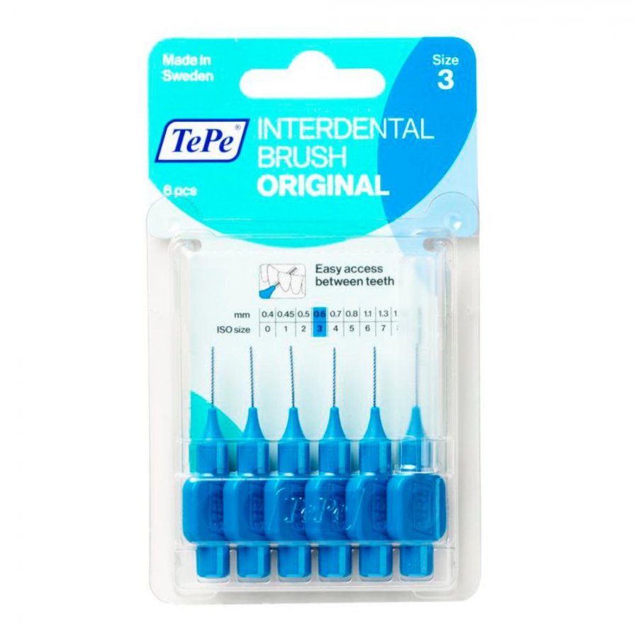 Confezione in plastica trasparente con sei scovolini interdentali blu con manici neri e indicazione "3