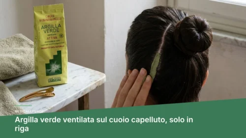 Argilla verde ventilata sul cuoio capelluto, solo in riga